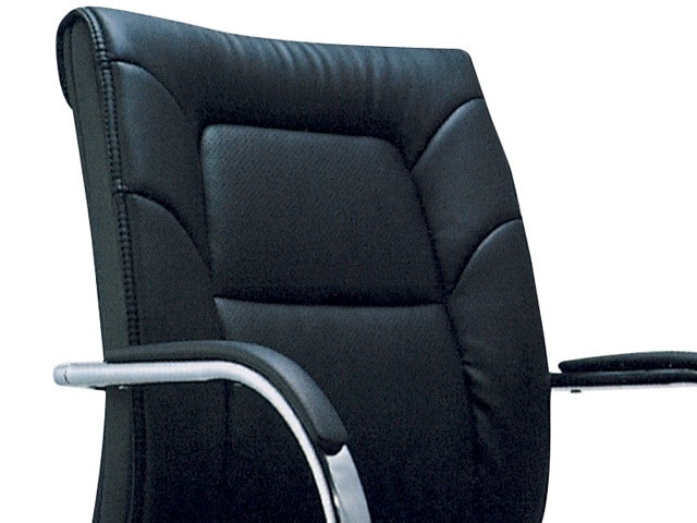 25883 fauteuil visiteur 2015c en pu noire 586894.jpg 25883 fauteuil visiteur 2015c en pu noire 586894.jpg