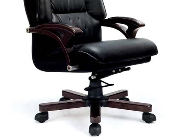 2831 fauteuil president cuir 915 noir pietement en bois 1108068.jpg 2831 fauteuil president cuir 915 noir pietement en bois 1108068.jpg