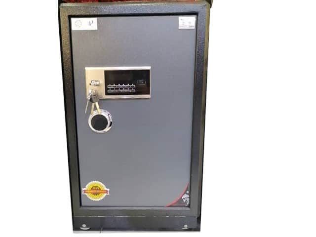 43100 coffre fort 57 kgs ha 450 gris noir 450410335.jpg 43100 coffre fort 57 kgs ha 450 gris noir 450410335.jpg